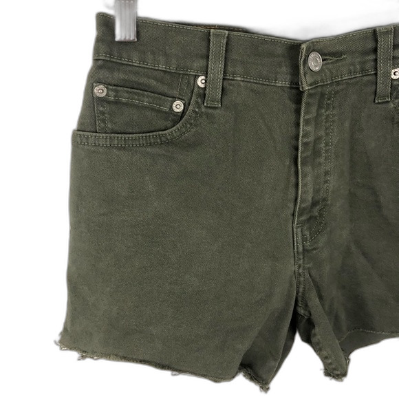 Levi's Cargo Green Denim 550 Shorts Size 6 Petite - Picture 3 of 14